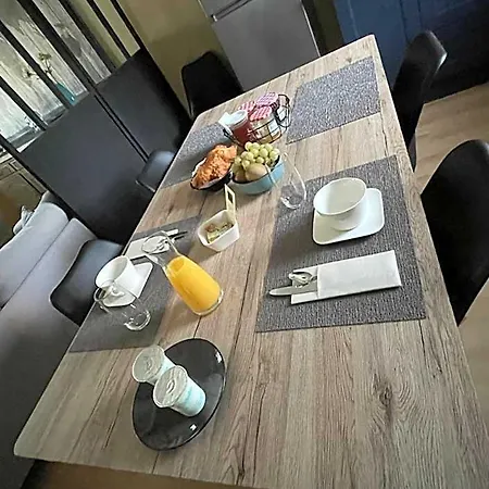 Le Maine N 5 - Angouleme - Corto Maltese Bed & Breakfast 3*